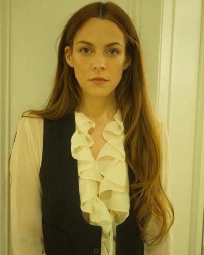 Riley Keough Stuns In Stylish Photoshoot On Instagram