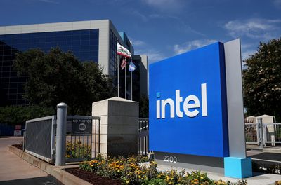 Intel's Ugly Earnings Report is Bad News for Income Investors