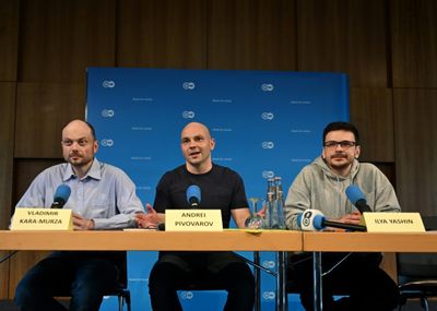 Freed Russian Dissidents Bittersweet On Historic Swap