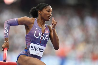 Kaylyn Brown and the USA mixed 4x400m relay team broke a world record… in an Olympic heat
