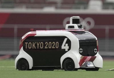 The tiny robot cars at the Paris Olympics track and field events, explained