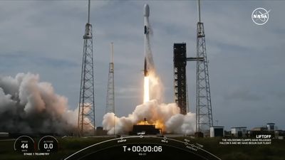 SpaceX launches private Cygnus cargo craft to ISS (video, photos)