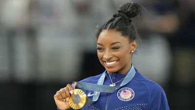 Simone Biles Wins Seventh Gold Medal, Jade Carey Secures Bronze in Vault