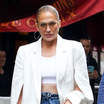 Jennifer Lopez Spotted Wearing Her Engagement Ring on Her Right Hand as Divorce Rumors Continue to Swirl