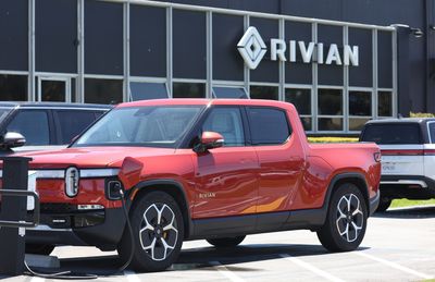 Analyst reboots Rivian Automotive stock price target on revised growth plans