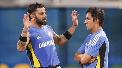 'Gautam Gambhir jyada lambe samay tak tik nahi payega': India's World Cup winner - WATCH