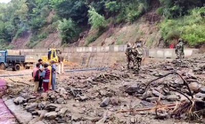 J&K: Cloudburst in Ganderbal; Srinagar-Leh Highway closed due to mudslides