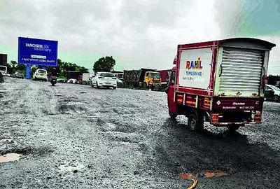 Bhiwandi warehouses one reason for Mumbai-Nashik highway potholes: Survey