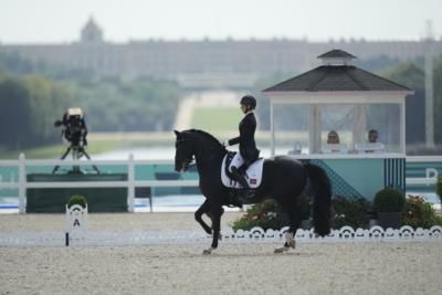 Jessica Von Bredow-Wernd Wins Gold In Individual Dressage