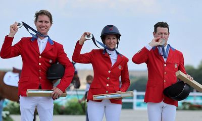 Equestrian rider Laura Kraut becomes oldest US Olympic medalist in 72 years