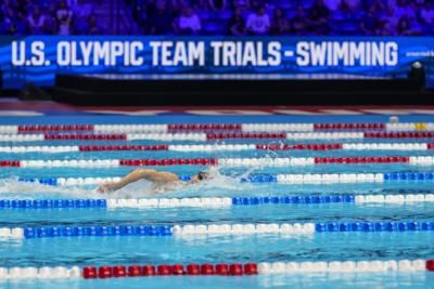 Bobby Finke Wins Third Gold, Sets World Record In 1500M