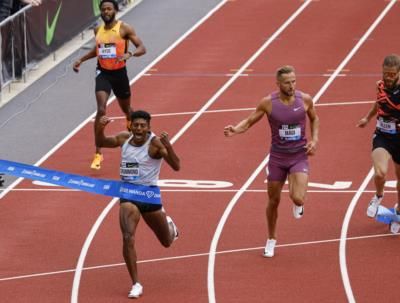 Quincy Hall Qualifies For 400M Semifinals At Stade De France