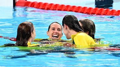 Aussie swimmers put silver touches on Paris campaign