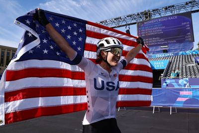 Kristen Faulkner claims gold for USA in thrilling Olympic road race