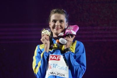 Yaroslava Mahuchikh Rings Victory Bell After Winning Bronze Medal