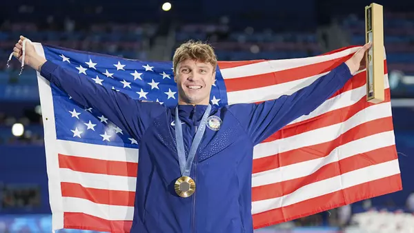 Bobby Finke Saves a Century-Old Streak to Close Out Swimming at Paris Olympics