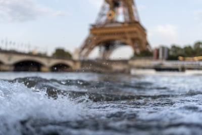 Paris Triathletes Brave Seine River In Olympic Mixed Relay