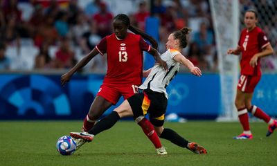 Manchester United close to signing Canada international Simi Awujo