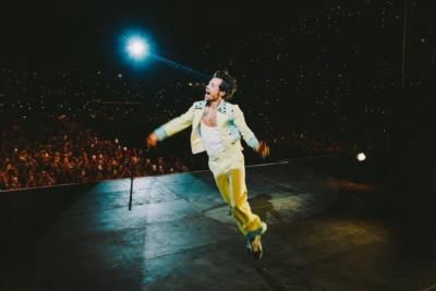 Harry Styles' Electrifying Stage Presence Shines In Concert Performance