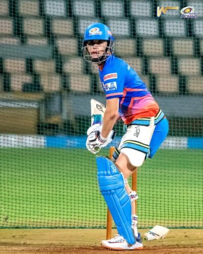 Nat Sciver's Athletic Prowess Captured In Striking Action Shot