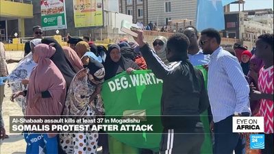 Hundreds of Somalis protest against Al Shabaab after deadly Mogadishu attack