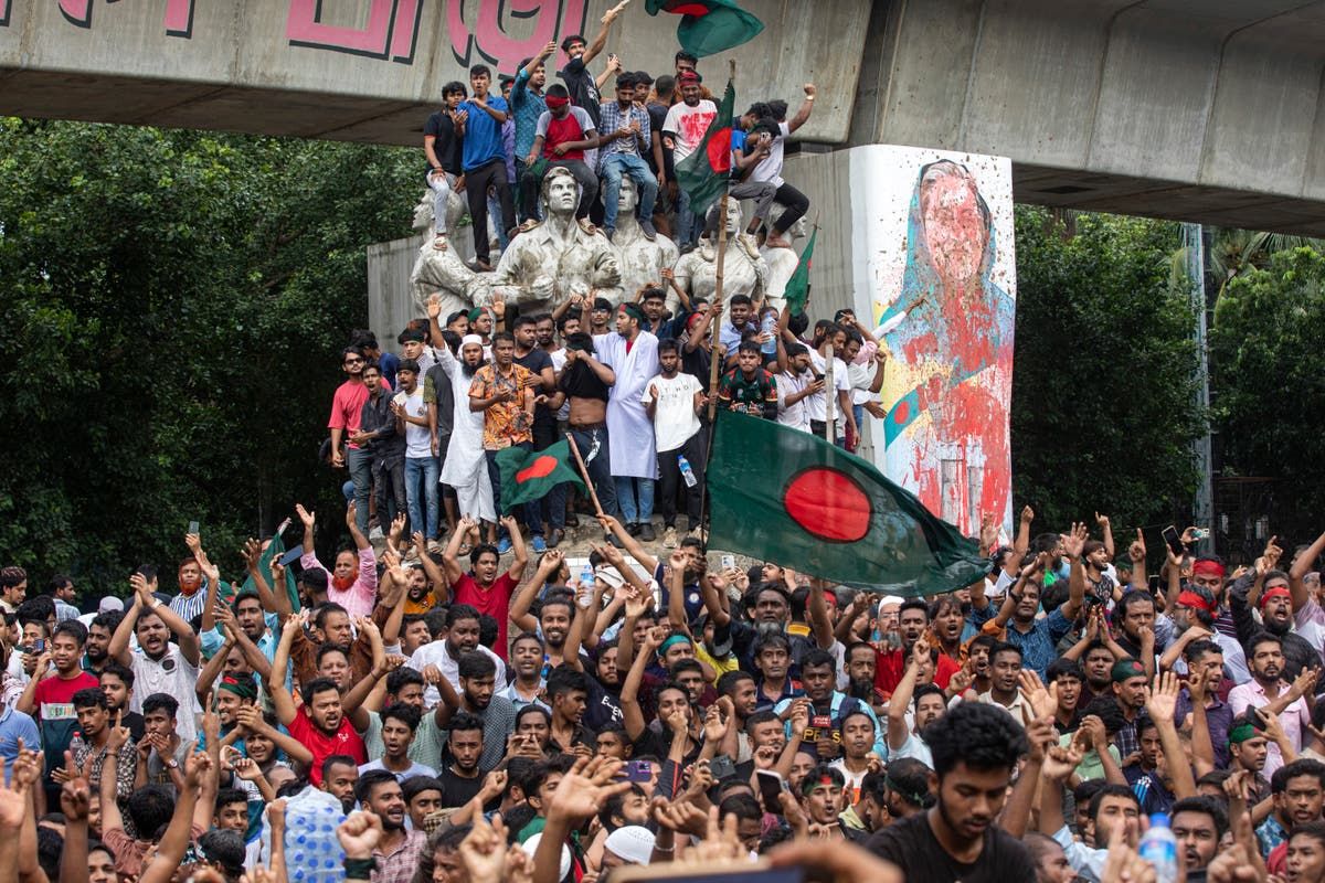 Bangladesh protesters want Nobel Peace Prize laureate…