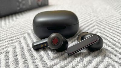 Need budget bargain buds? These five-star JBL wireless earbuds have plummeted by £50