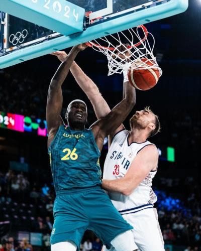 Australia Leads Serbia At Halftime In Intense Basketball Showdown