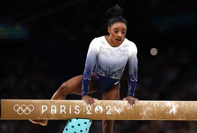 Simone Biles and Suni Lee call out ‘awkward’ lack of music during balance beam final