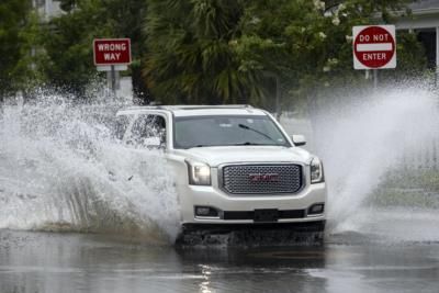 Debby's Rainfall Intensifies, Flooding Threatens Southeast Coast