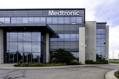 Do Wall Street Analysts Like Medtronic Stock?