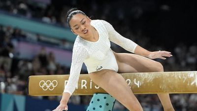 Suni Lee Joins Viral Olympics TikTok Trend With Hilarious Beam Final Fail Video