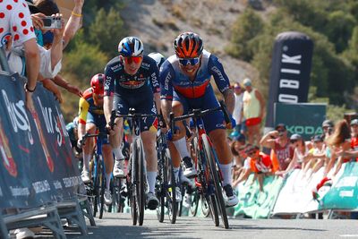 Vuelta a Burgos: Caleb Ewan sprints to uphill victory on stage 2