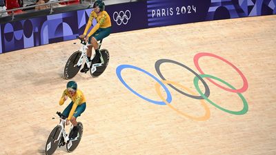 Australia break men's team pursuit world record