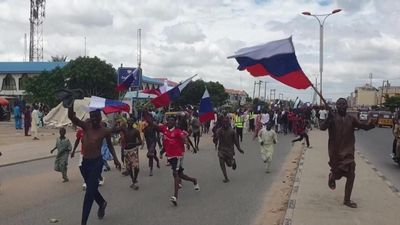 Nigerian protesters arrested for waving Russian flags