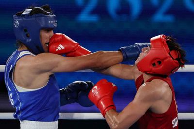 Algerian beats Thai in women's Olympic boxing