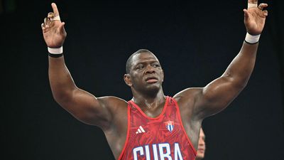 Cuban wrestler Mijain Lopez wins record fifth straight Olympic gold, immediately retires