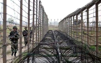 Bangladesh Turmoil: BSF reviews security situation along Indo-Bangladesh border