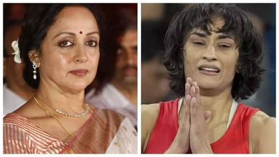 Hema Malini SLAMMED for 'mocking' Indian wrestler Vinesh Phogat over disqualification from Paris Olympics 2024; Twitterati call comment 'shameful'