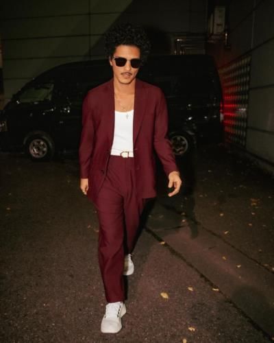 Bruno Mars Stuns In Maroon Outfit, Radiating Charisma And Flair