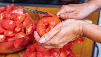 Leftover tomato peel is the ultimate face pack you need; know all benefits