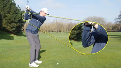 How Should Your Right Elbow Work In The Golf Swing?