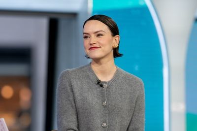 Daisy Ridley Has Graves’ Disease — What to Know About This Relatively Common Condition