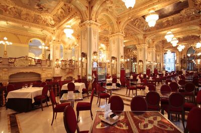 The 'World's Most Beautiful Café', New York Café, Is In Budapest And Has 2000 Customers Daily