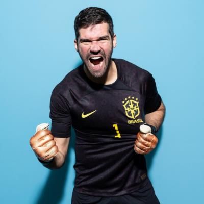 Alisson Becker's Intense And Determined Photoshoot Pose