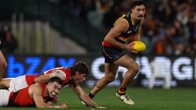 Crows star Rankine marks return by signing new deal