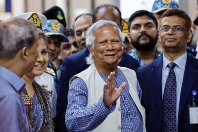 Muhammad Yunus returns to Bangladesh to lead interim government