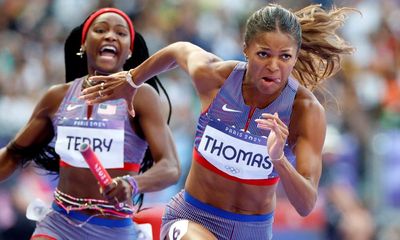 USA set up GB showdown in women’s 4x100m relay after surviving close call