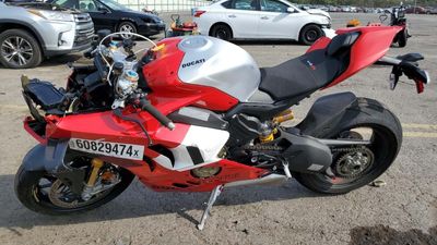 Please, Someone Stop Me From Buying this Wrecked Ducati Panigale V4 R