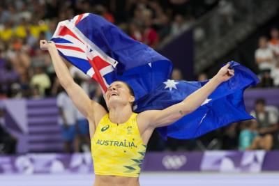 Nina Kennedy Wins Gold In Epic Pole Vault Final